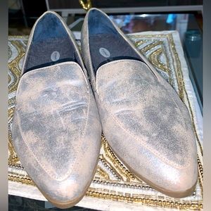 Dr. Schooll's Light Gold Slip on Loafers Size 7 Gently worn